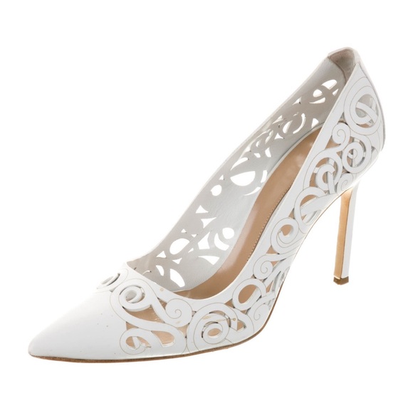 Manolo Blahnik Leather Pumps - Picture 2 of 6